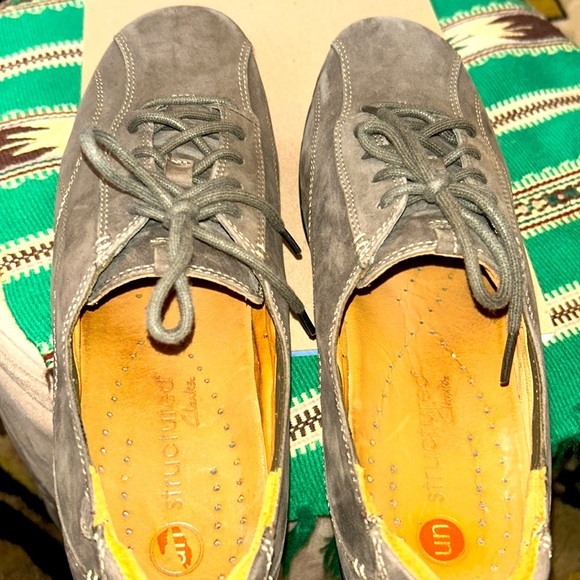 Clarks Gray Sneakers Suede Lace-Up Casual - Picture 11 of 11